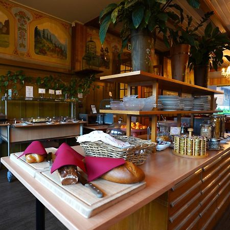 Edelweiss Lodge Wilderswil Bagian luar foto