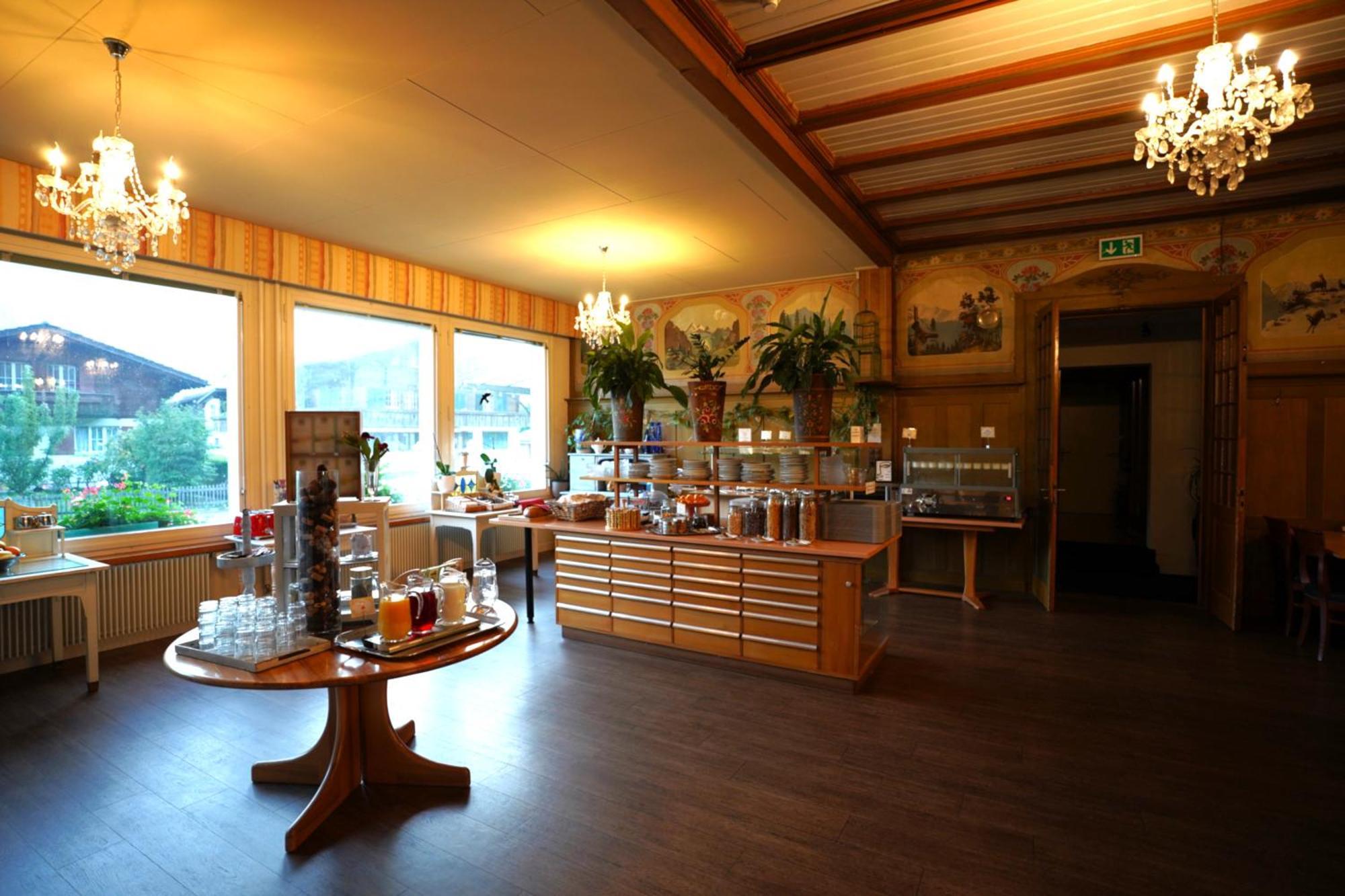 Edelweiss Lodge Wilderswil Bagian luar foto